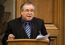 Ааду Муст: наша цель — обучить детей эстонскому языку, а не разрушать систему образования