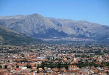 Парковочные места в Италии начали предоставлять за молитву