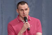 Сенцов объяснил набор веса в тюрьме подготовкой к новой голодовке