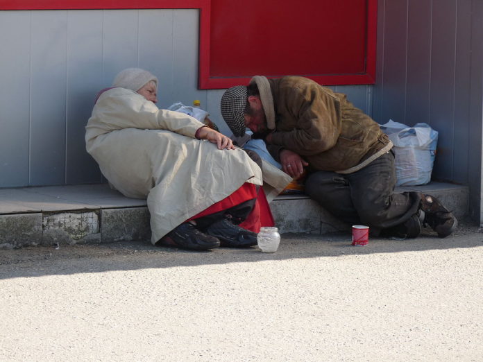 Бездомные, безработица, нищета