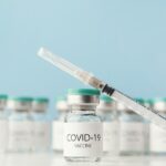 Covid-19 вакцина вакцинация