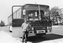Первый Ikarus-250 в автобусном парке Юлемисте и его водитель Вольдемар Пийгли
