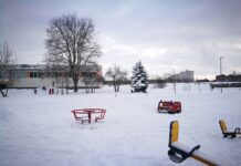 детская площадка, снег, зима