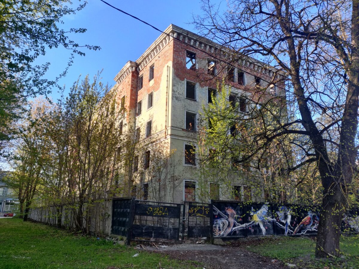 общежитие Космонауди 6, заброшенные здания