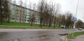 остановка Narova, ямы