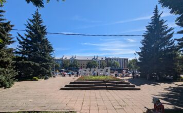 точка питания у границы