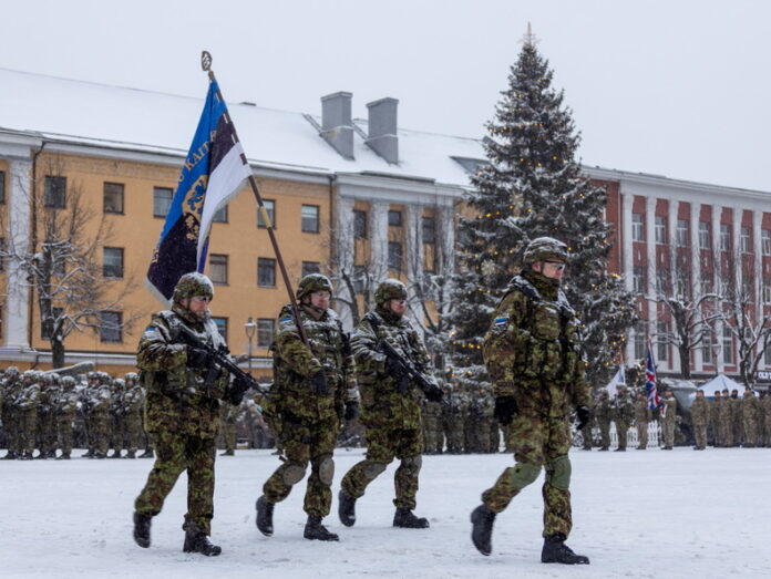 Парад в Нарве Парад в Нарве