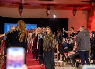 Queen Sapphire World