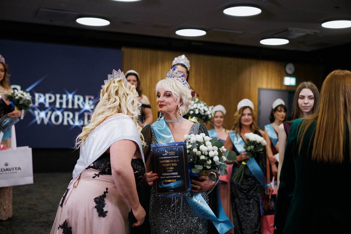 Queen Sapphire World